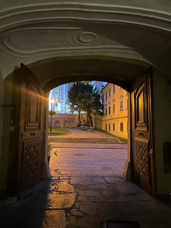 Csaky Palace Bratislava 1公寓 外观 照片